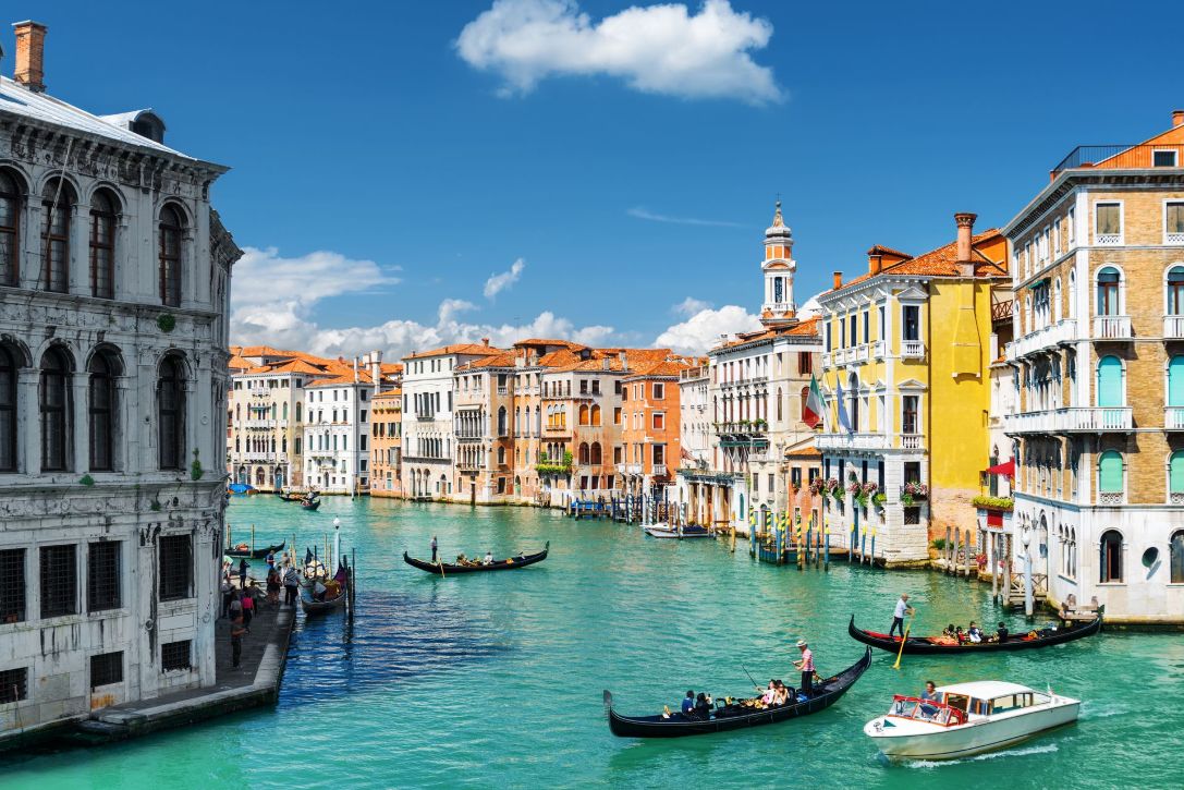 tour operator software italy